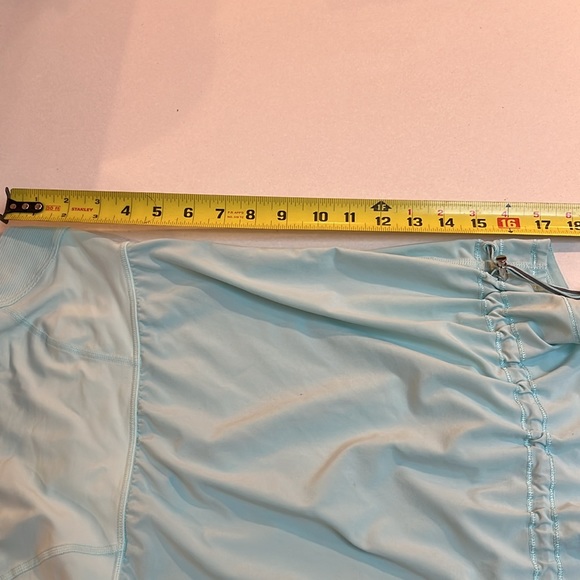 Lululemon Run: Chase Me Tank Size 6/8 Medium - Picture 5 of 6